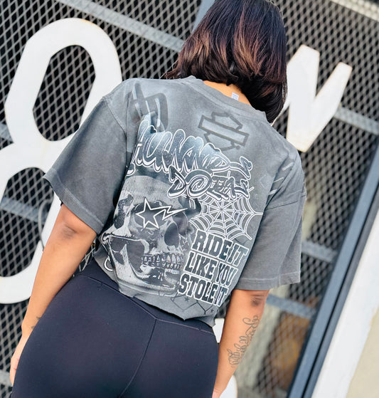 Hunnidsofdollaz women’s Cropped T-shirt Spray edition!